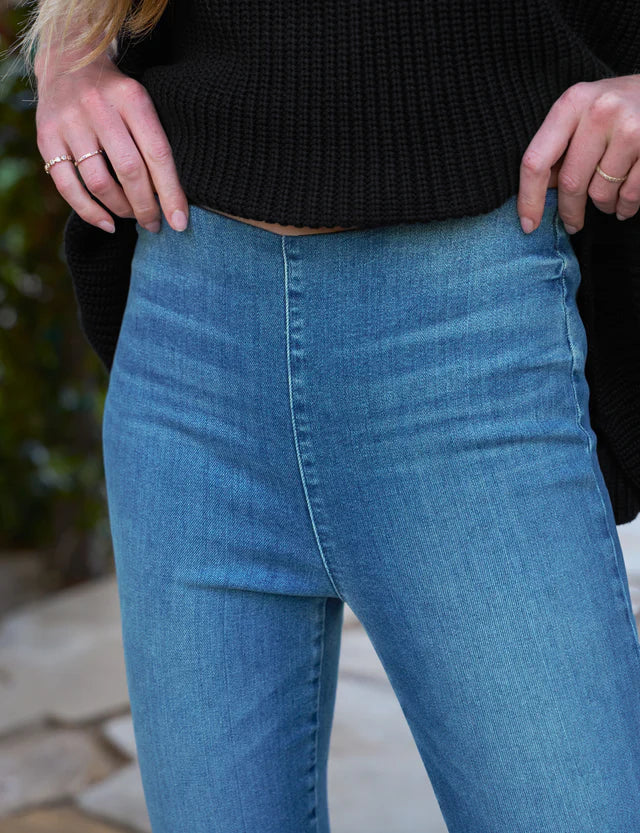 Derry Illusion Pull-On Jean