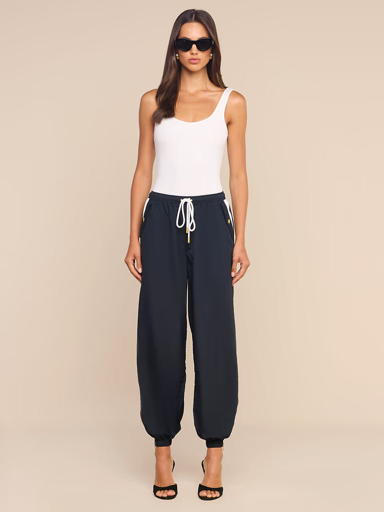 Mariko Jogger