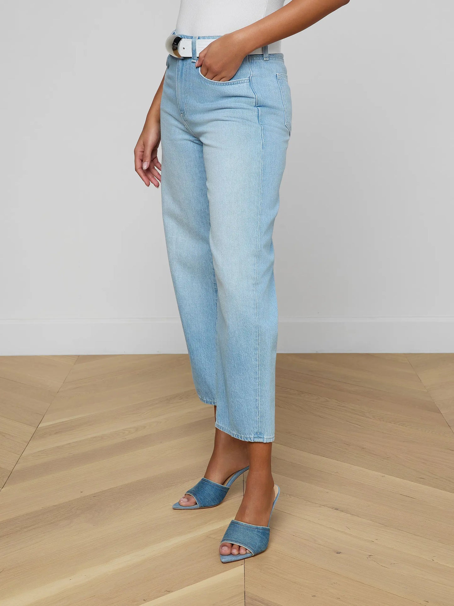 Mallis Bow-Leg Jean