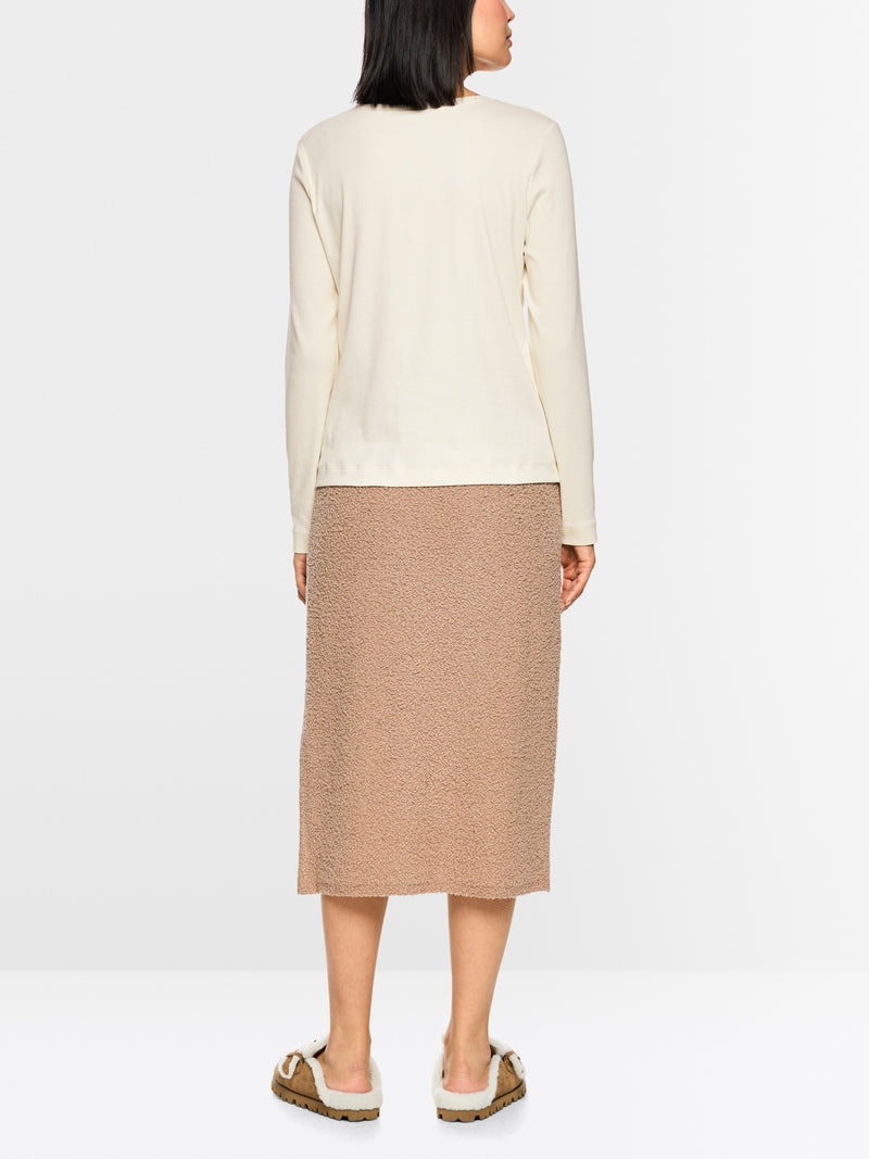 Classic long-sleeved shirt