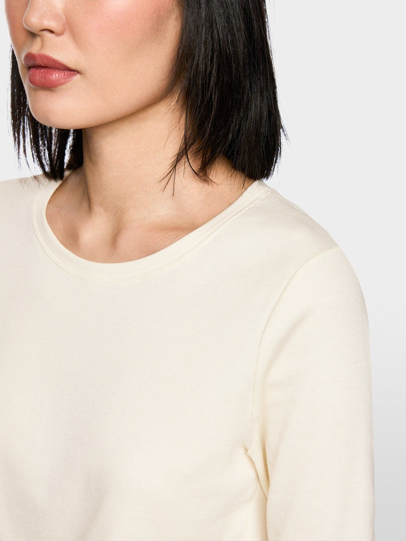 Classic long-sleeved shirt